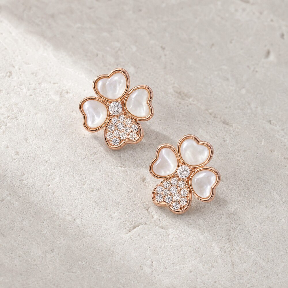 Van Cleef & Arpels Elegant Signature Earrings Style 3 | New with Box - Picture 3 of 9